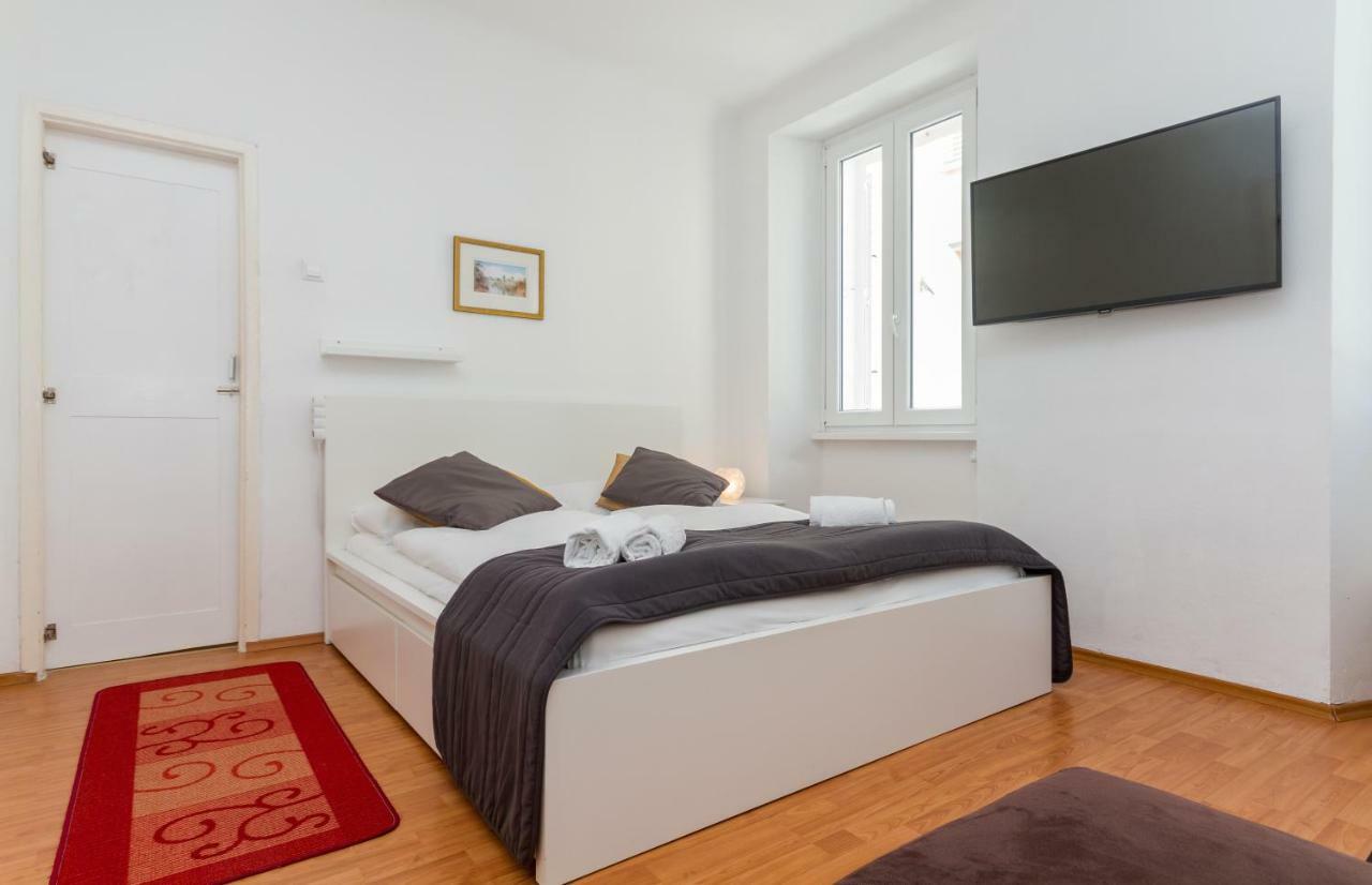 פיראן Apartment Petka מראה חיצוני תמונה